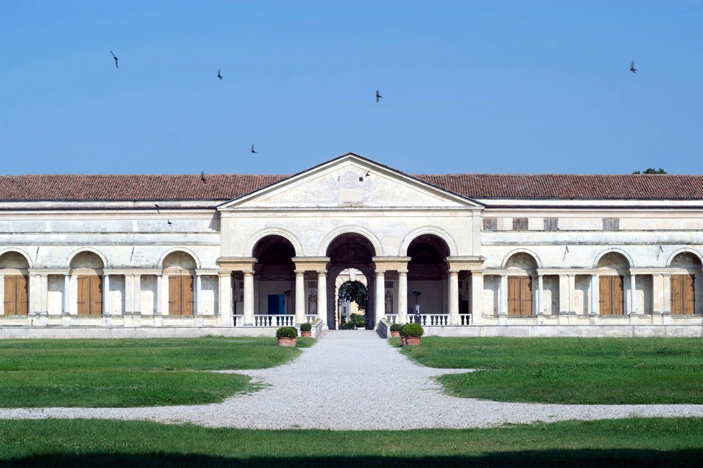 residenza-corridoni-38-mantova-palazzo-te-1