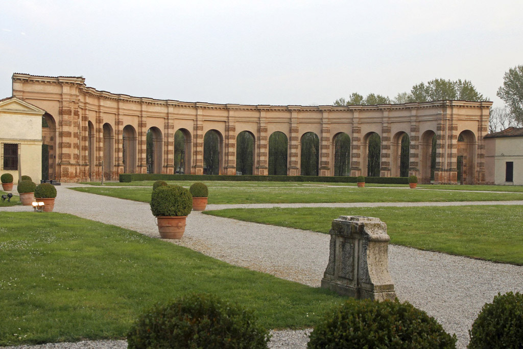 residenza-corridoni-38-mantova-palazzo-te-2